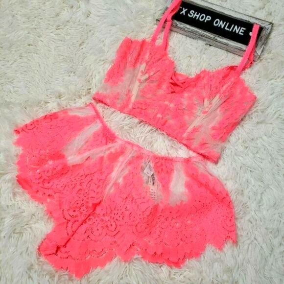 SMALL Victoria's Secret pink boho lace shortie & bralette Set NWT - Picture 2 of 10